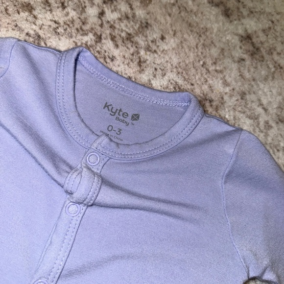 Snap romper - Picture 2 of 2